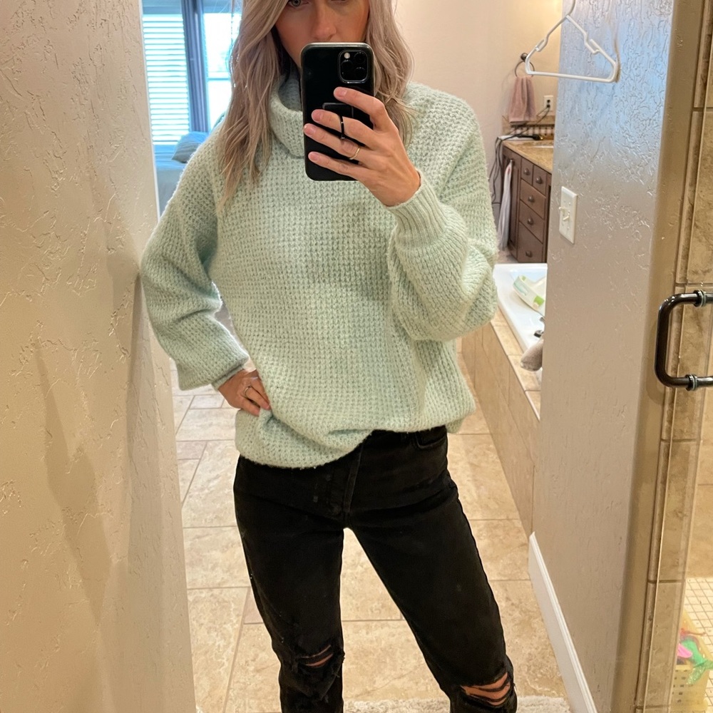 AE Super Soft Sweater